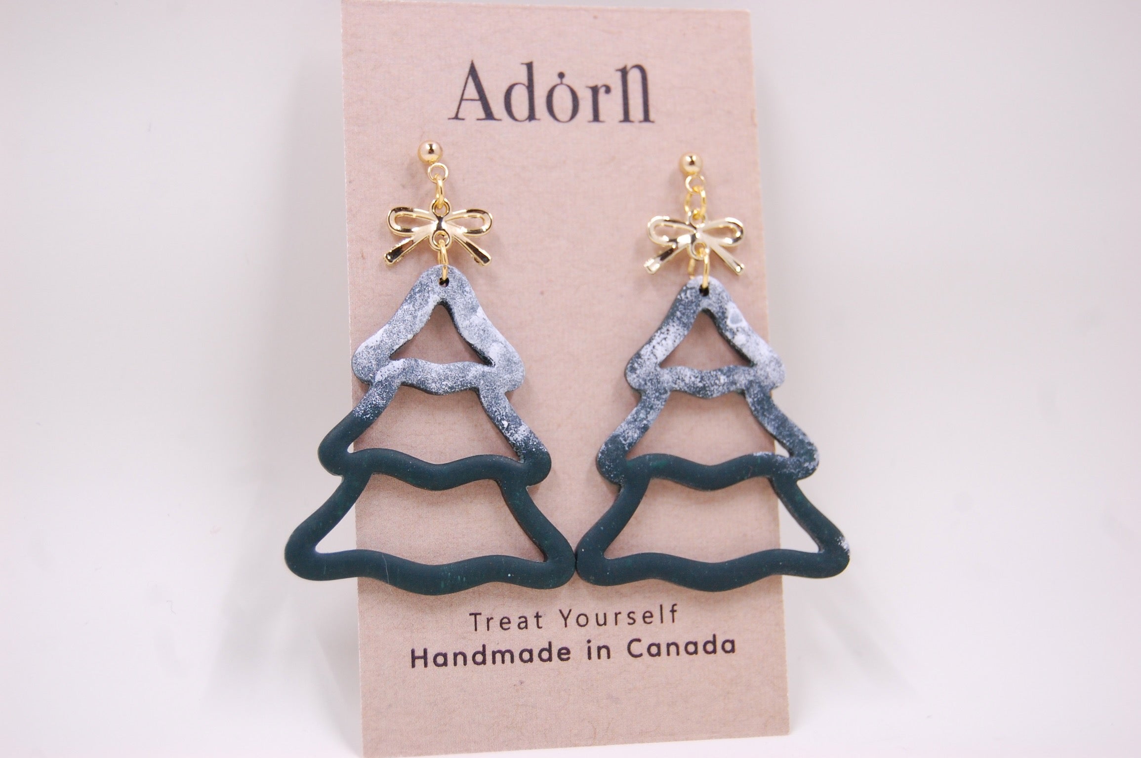 Christmas Tree with Gold Bow